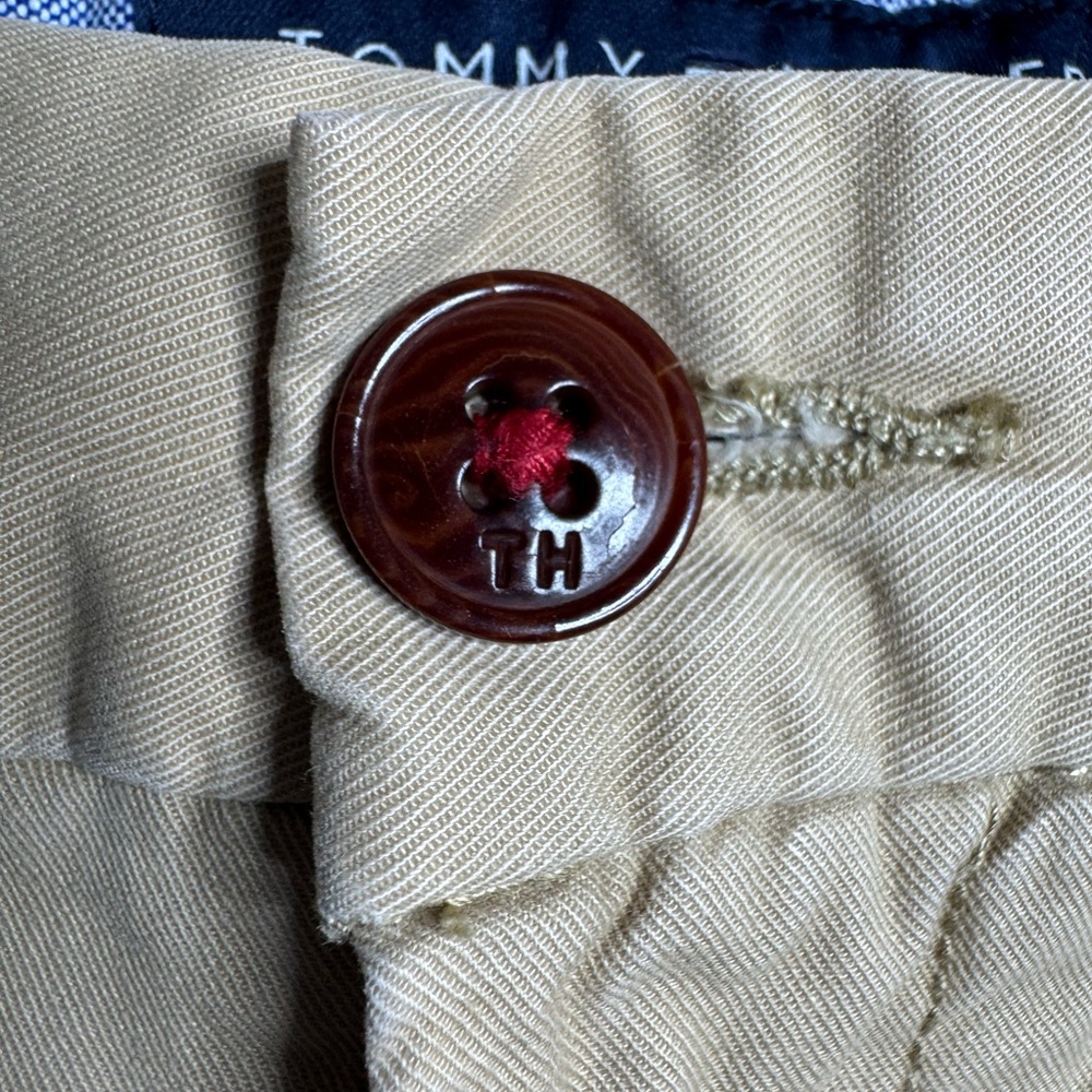 Tommy Hilfiger Men's Khaki chino Shorts SZ 33 - Picture 4 of 5